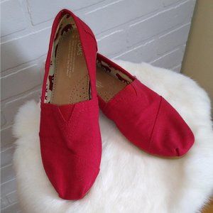 Toms Original 7.5 Red Shoe